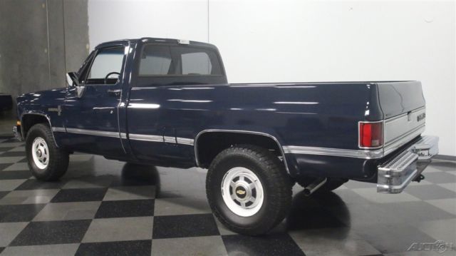 1987 Blue Chevrolet V20