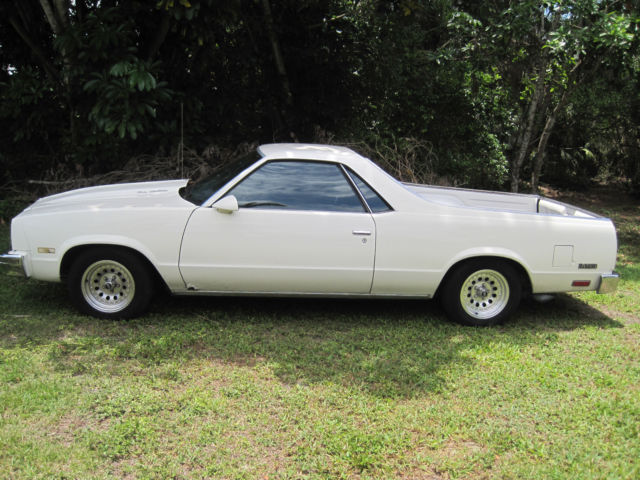 1987 White Chevrolet El Camino