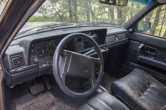 1987 Gold Volvo 240 Wagon