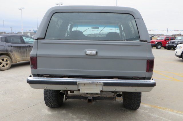 1987 Gray Chevrolet Blazer Wagon 4 Door
