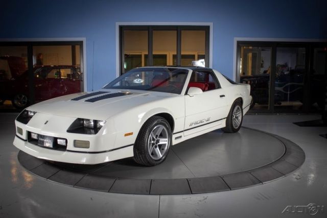 1987 White Chevrolet Camaro