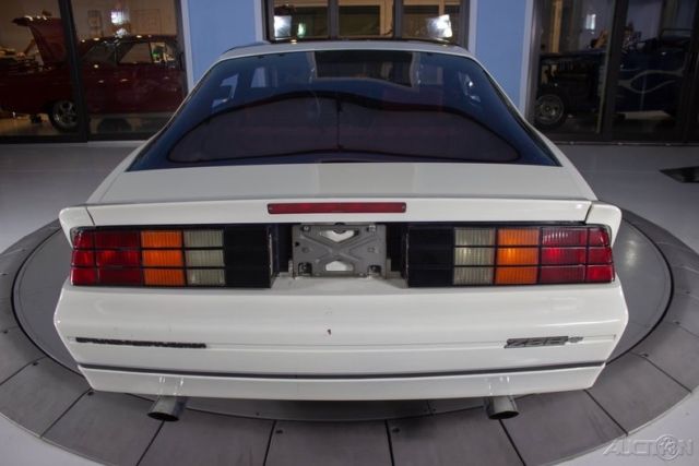 1987 White Chevrolet Camaro