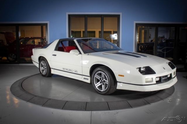 1987 White Chevrolet Camaro