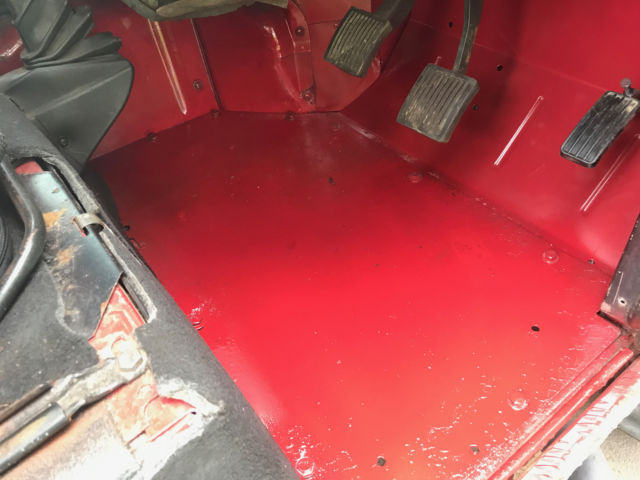 1987 Red Land Rover Defender SUV