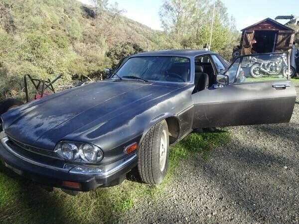 1987 Silver Jaguar XJS Sedan