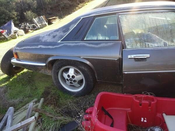 1987 Silver Jaguar XJS Sedan