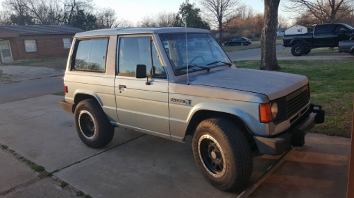 1988 BLUE Mitsubishi Raider SUV