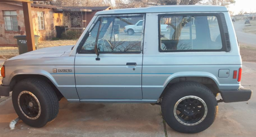 1988 BLUE Mitsubishi Raider SUV