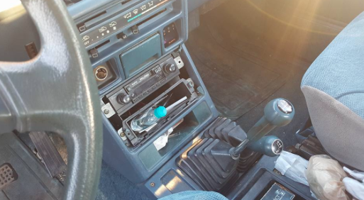 1988 BLUE Mitsubishi Raider SUV