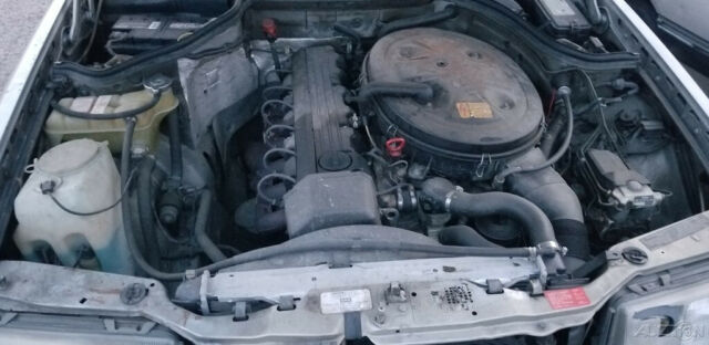 1988 Gray Mercedes-Benz 200-Series