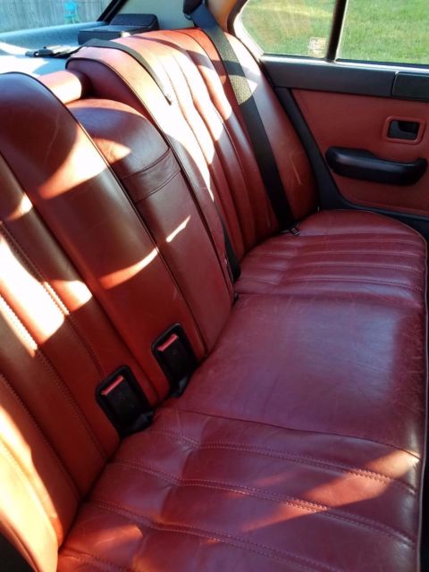 1988 White BMW 5-Series Sedan