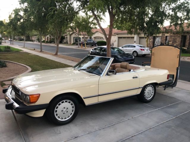 1988 Light Ivory Mercedes-Benz SL-Class Convertible