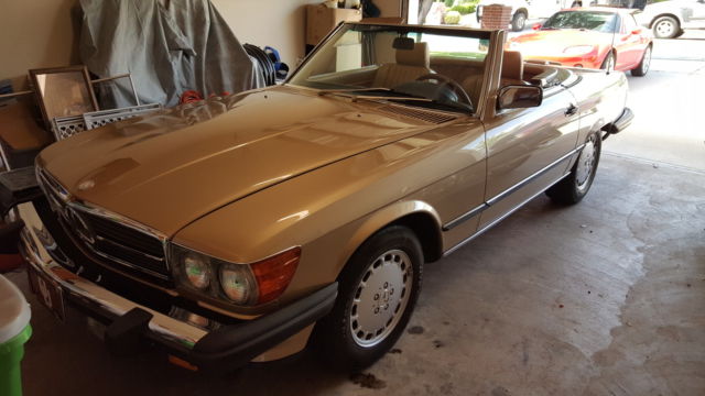 19880000 champagne Mercedes-Benz SL-Class hardtop convertible