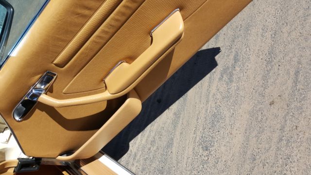 1988 CREAM Mercedes-Benz SL-Class Convertible