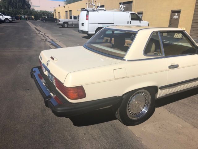 1988 CREAM Mercedes-Benz SL-Class Convertible