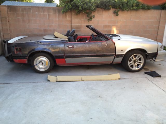 1988 Metal Ford Mustang Convertible