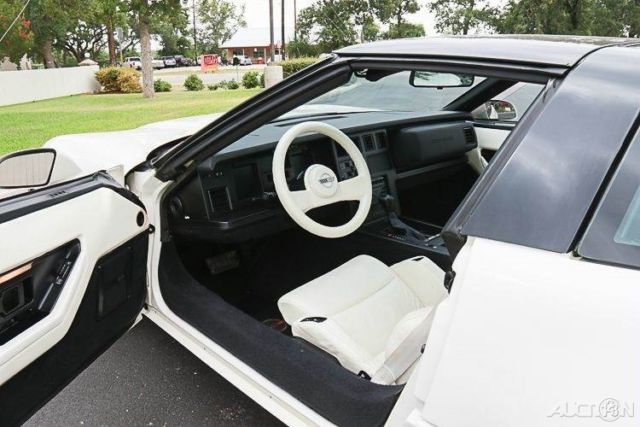 1988 Black Chevrolet Corvette Hatchback