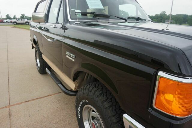 1988 Black Ford Bronco SUV