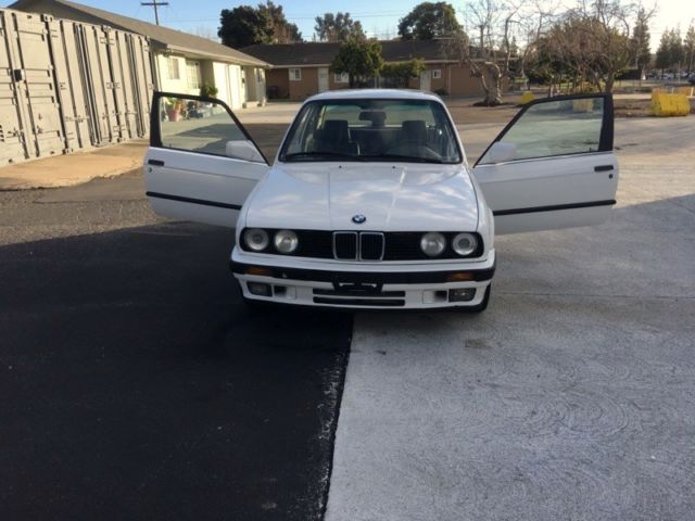 1988 White BMW 3-Series Coupe