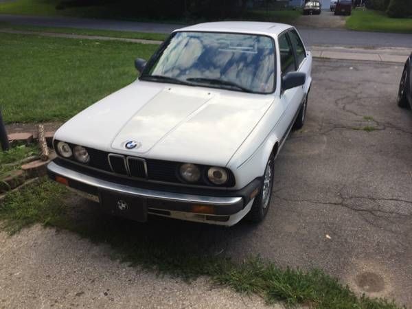 1988 White BMW 3-Series Coupe