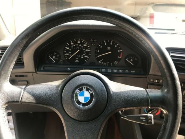 1988 White BMW 3-Series Convertible