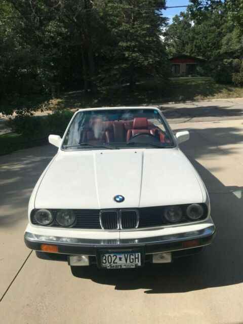 1988 White BMW 3-Series Convertible