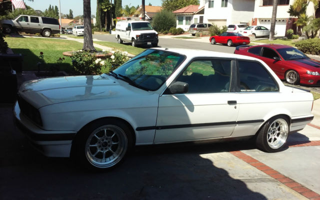 1988 white BMW 3-Series Coupe