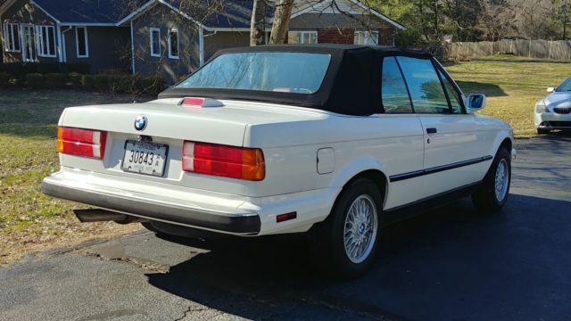 1988 White BMW 3-Series