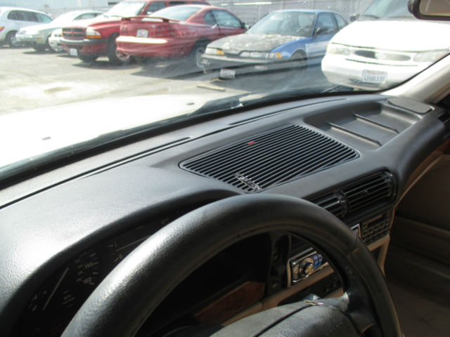 1988 Gold BMW 7-Series Sedan