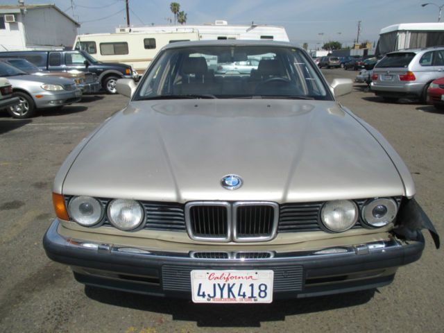 1988 Gold BMW 7-Series Sedan