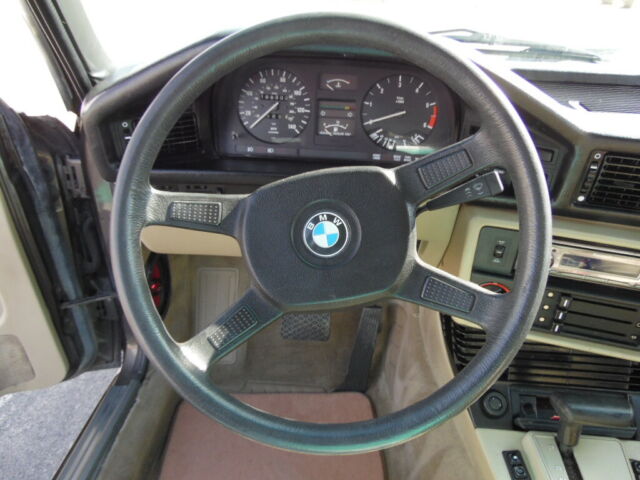 1988 Brown metalic BMW 5-Series Sedan
