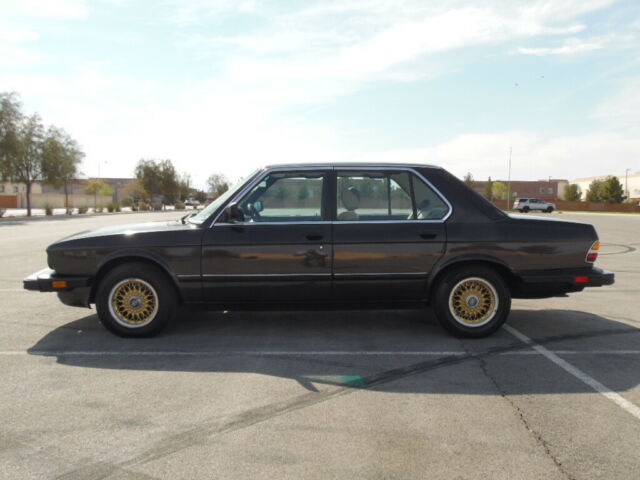 1988 Brown metalic BMW 5-Series Sedan