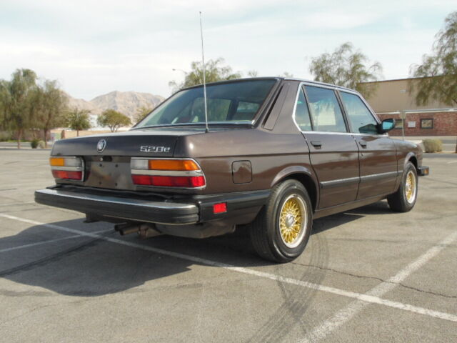 1988 Brown metalic BMW 5-Series Sedan