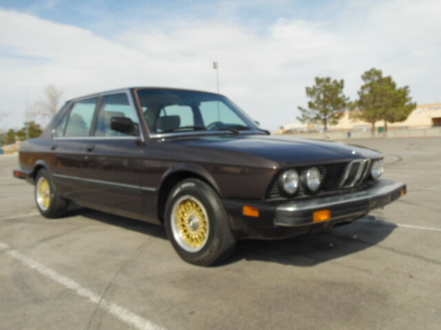 1988 Brown metalic BMW 5-Series Sedan