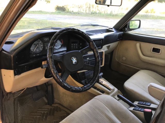 1988 Brown BMW 528e Sedan