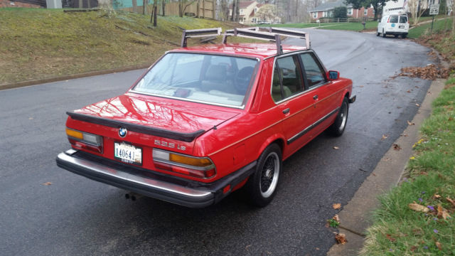 1988 Red BMW 5-Series Sedan