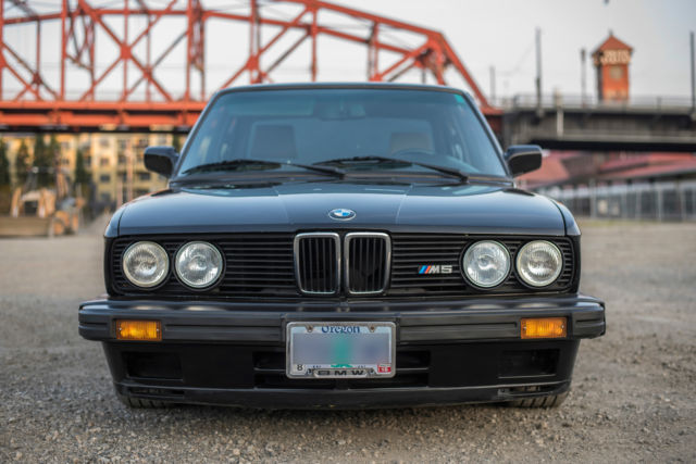 1988 Black BMW M5 Sedan