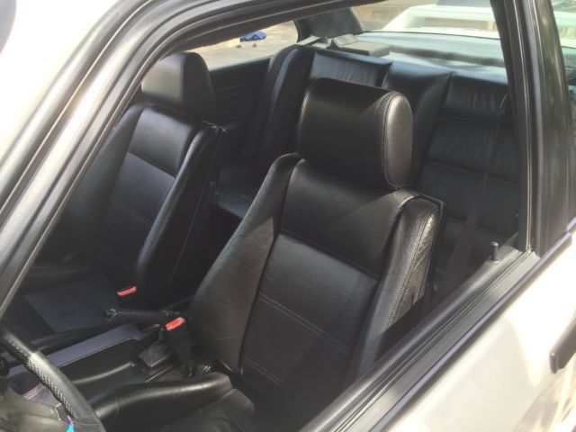 1988 White BMW M3 Coupe