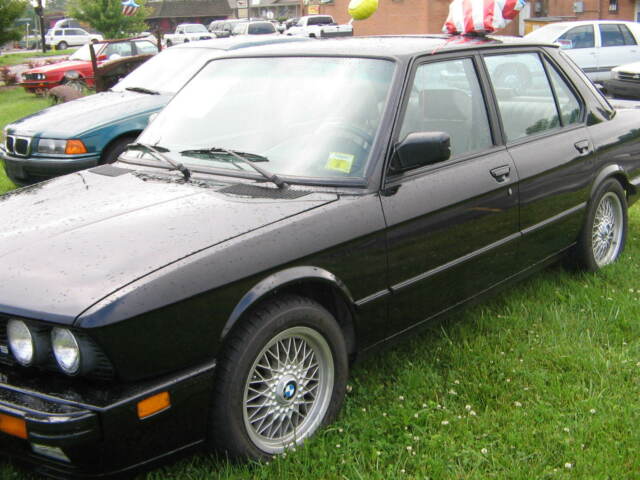 1988 BMW M5