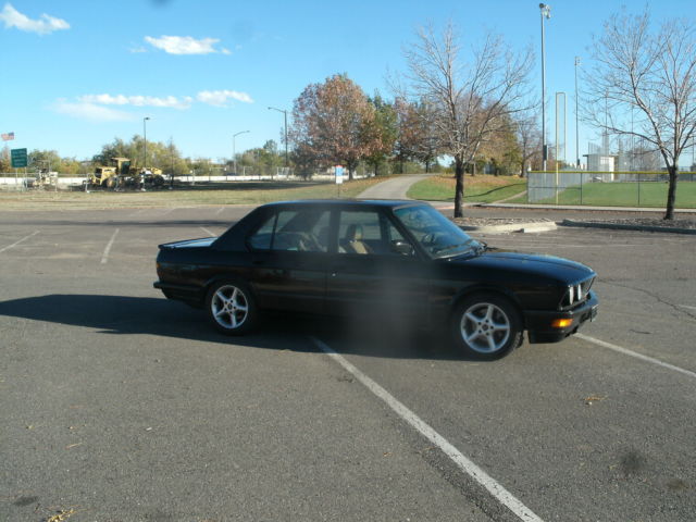 1988 Black BMW M5 Sedan