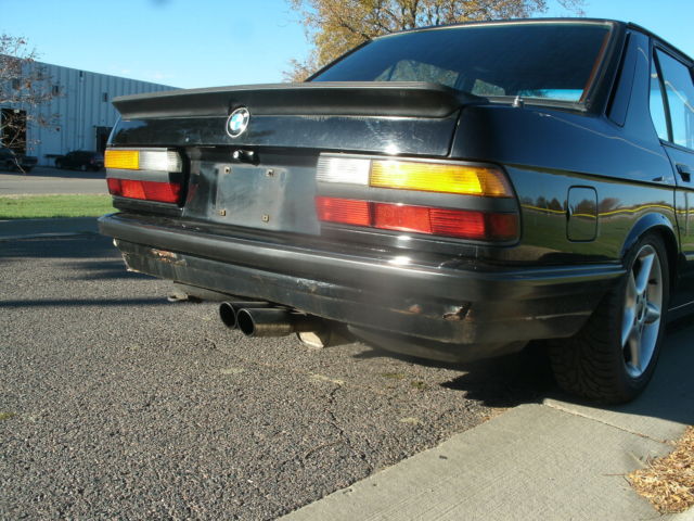 1988 Black BMW M5 Sedan
