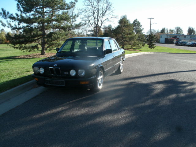 1988 Black BMW M5 Sedan