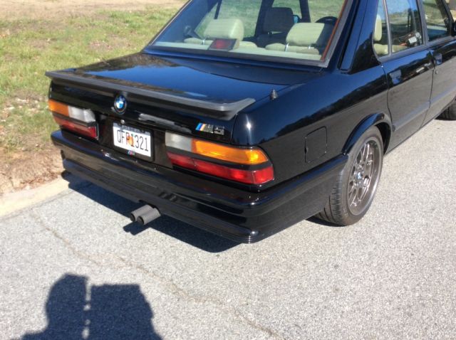 1988 Black BMW M5 Sedan