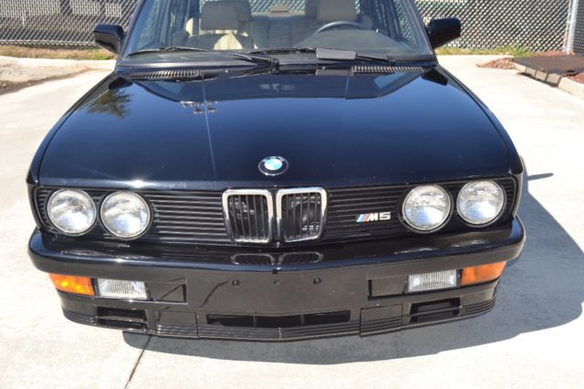 1988 Black BMW M5 Sedan