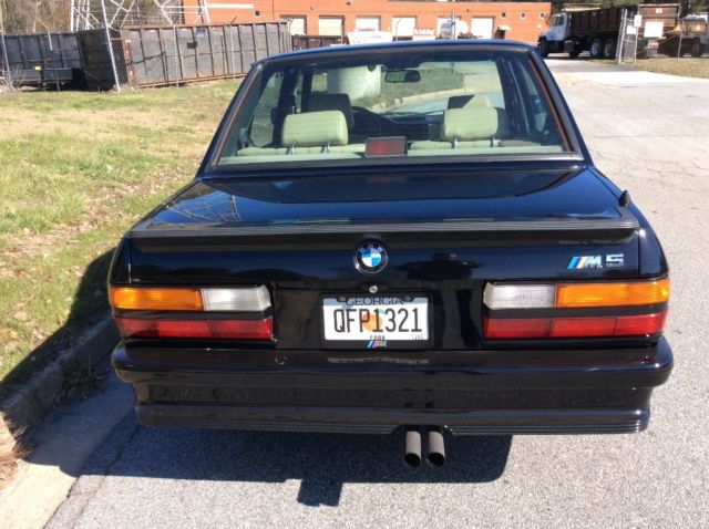 1988 Black BMW M5 Sedan