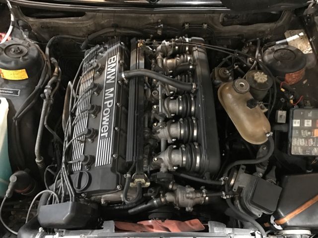 1988 Black BMW M5 Sedan