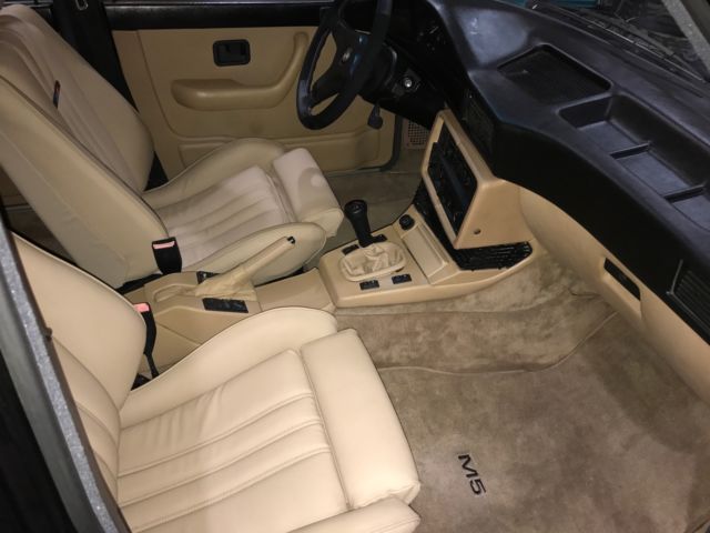 1988 Black BMW M5 Sedan