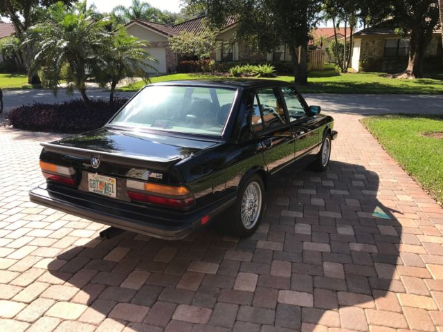 1988 Black BMW M5 Sedan