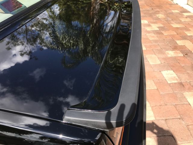 1988 Black BMW M5 Sedan