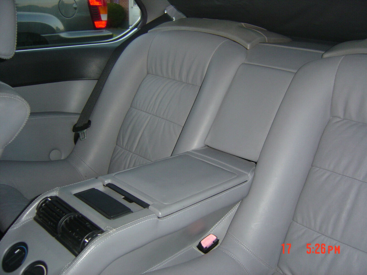 1988 Black BMW M6 Sedan